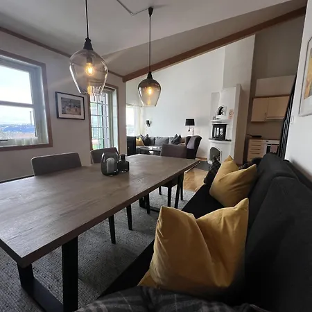 Stylish And Spacious In The Heart Of Apartment