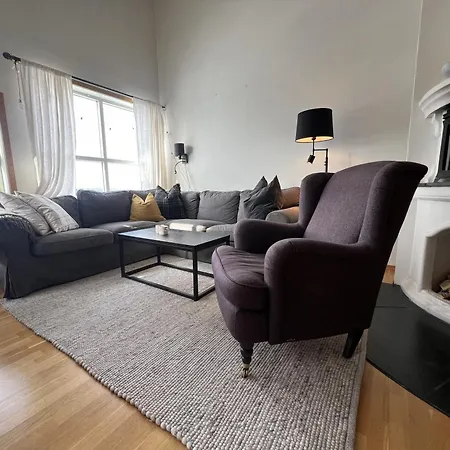 Apartment Stylish And Spacious In The Heart Of Beitostolen