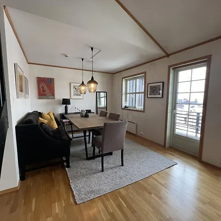 Apartment Stylish And Spacious In The Heart Of Beitostolen